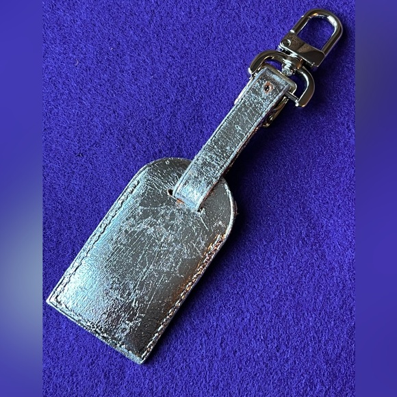 LV Authentic METALLIC Silver Leather Name Tag Bag Charm Key Chain RARE OAK - Picture 9 of 14
